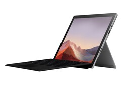 Best Buy is trying hard to get rid of its 4 GB Microsoft Surface Pro 7 stock for $560 USD (Source: Best Buy)