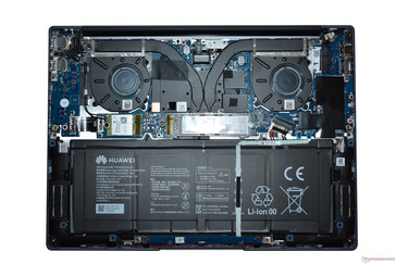 A view of the interior (MateBook 14 AMD)