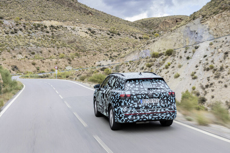 The new Tiguan goes on an official test-drive for the first time. (Source: Volkswagen)