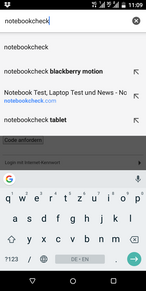 The on-screen keyboard of the HTC Desire 12 in portrait mode
