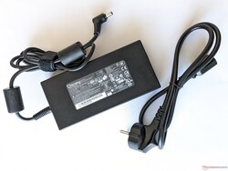 Gigabyte A7 X1 - Power adapter