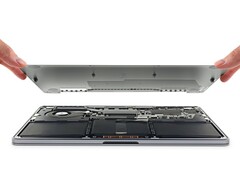 Here it is, the even slightly less repairable 13-inch MacBook Pro. (Image source: iFixit)