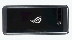 The Asus ROG Phone 3 and mystery Snapdragon 865 scored very highly on AnTuTu. (Image source: SparrowsNews)