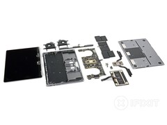 The new 2021 MacBook Pro has been disassembled in order to evaluate its repairablity (Image: iFixit)