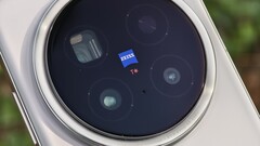 Hundreds of millions of pixels are regularly advertised for smartphone cameras, but that doesn't mean your photos will look better. (Image source: Juan Carlos Bagnell)