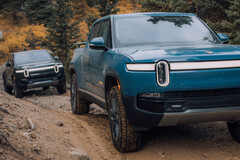 Off-road performance is one odfd the Rivian R1T's strong suites, according to a long-term review. (Image source: Rivian)