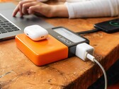 The CorePlus is a modular power bank with a power outlet (Image source: CorePlus)