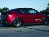 The Tesla Model Y robotaxi runs on more advanced FSD. (Image source: @AdanGuajardo/X)