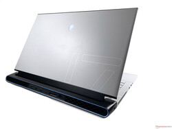 In review: Alienware m17 R4. Test device provided by Dell Germany.