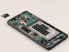 The Galaxy S9+ is the smartphone with the highest production cost released by Samsung to date. (Source: TechInsights)