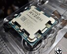The powerful AM5 desktop CPU AMD Ryzen 7 7700X has finally droped below the US$300 mark (Image: Notebookcheck)