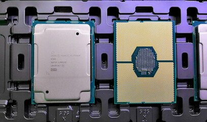 The socket clearly shows how the CPU is integrating an upper and a lower die. (Source: Anandtech)