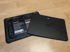 The Samsung tablet comes with a removable battery. And if need be, it even functions without a battery.