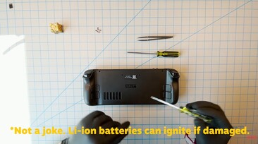 Valve warning about exploding batteries. (Image source: Valve)