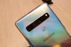 The Galaxy S10 5G. (Source: Trusted Reviews)