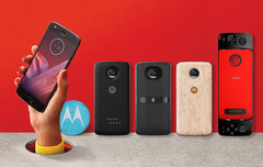 The Moto Z2 Play, pictured here alongside four new Moto Mods. (Source: Motorola)