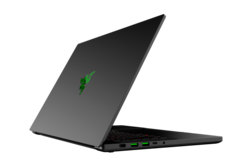 The thin and light chassis that Razer employs for its 14-inch models could prove too restrictive for higher-TGP dGPUs. (Image Source: Razer)