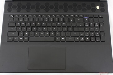 There is an integrated numpad unlike on the 17-inch Alienware series