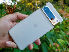 Google is already furnishing the Pixel 8 and Pixel 8 Pro with updates. (Image source: Notebookcheck)