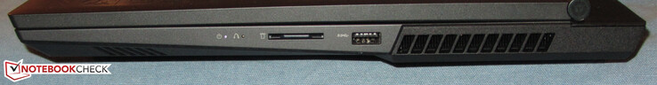 Right side: storage card reader (SD), USB 3.2 Gen 1 (Type-A)