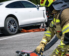 Stubborn battery flames in electric car accidents solved by a new firefighting tool