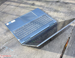 Dell Inspiron 16 Plus 7610 - test unit provided by Cyberport