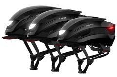 The Lumos Ultra smart helmet can also be fitted with an optional visor. (Image source: Kickstarter/Lumos)
