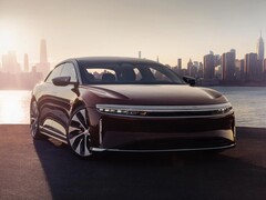 Tesla is supposedly testing the efficient but still powerful luxury electric sedan Lucid Air (Image: Lucid Motors)