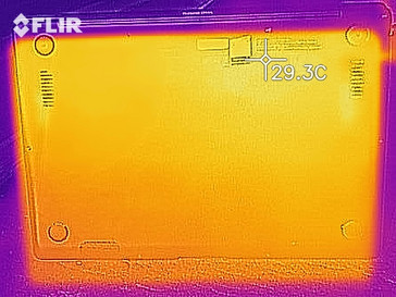 Thermal imaging of the ZenBook at idle (bottom)