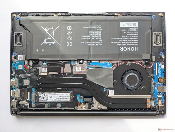 The insides of the Honor MagicBook 14 with a Core i7-1165G7