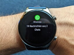 The Watch GS 3 informs about incoming messages, but skimps on details