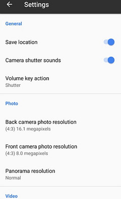 Google Camera 4.4 settings screen, new features include selfie flash and double-tap zoom