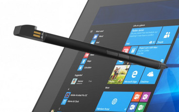 Active stylus pen with two buttons