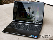 Unfortunately, you won't often be outside with the Inspiron 15R anyway. The display is very reflective. Unfortunately, you won't often be outside with the Inspiron 15R anyway. The display is very reflective.