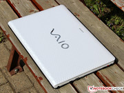 The wrist rest and display lide The wrist rest and display lide