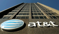 AT&amp;T headquarters and corporate logo, AT&amp;T to shut down EDGE network by 2017