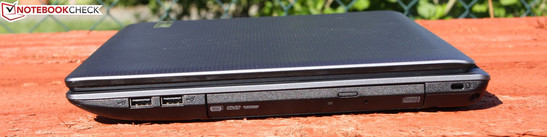 Right Side: 2 x USB 2.0, DVD burner, kensington lock