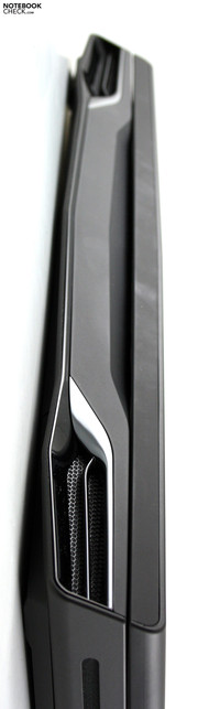 Alienware M17x R3 (GTX 460M, i7-2630QM) Alienware M17x R3 (GTX 460M, i7-2630QM)