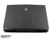 The colossal Alienware M17x R3 weighs 4.3 Kg. The colossal Alienware M17x R3 weighs 4.3 Kg.
