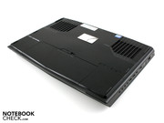 The case is extremely warp-resistant and sturdy. Even along the base plate the surface doesn't give to pressure at all. The case is extremely warp-resistant and sturdy. Even along the base plate the surface doesn't give to pressure at all.