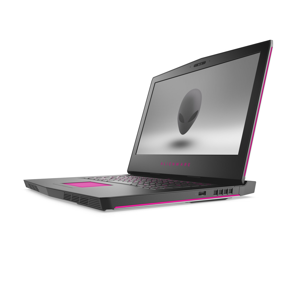 csm_Alienware_15_R3_1_3_62f070375d.jpg