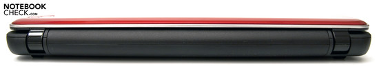 Rear: 6-cell battery with 54 Wh and 11.1 volts Rear: 6-cell battery with 54 Wh and 11.1 volts