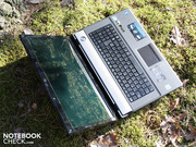 It allows the strong multimedia notebook to take off in sound matters.