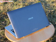 Intel's ultrabook hardware is in the base of the high-quality chassis ...