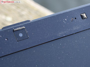Shortcomings are found in the entertainment qualities: The webcam has a very weak resolution of 0.3 MP, Shortcomings are found in the entertainment qualities: The webcam has a very weak resolution of 0.3 MP,