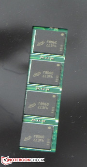 Four gigabytes of working memory are soldered.