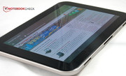 The AMOLED screen is not very bright, The AMOLED screen is not very bright,