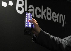 New BlackBerry curved handset with slide-out keyboard and BlackBerry 10 OS
