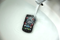 The smartphone doesn't mind water.