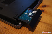 The hard disk can also be accessed from the outside after removing 2 cross-slot screws.